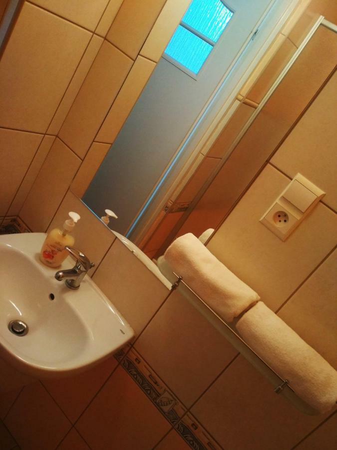 Sawik Dziekanowice Motel Lednogora Buitenkant foto