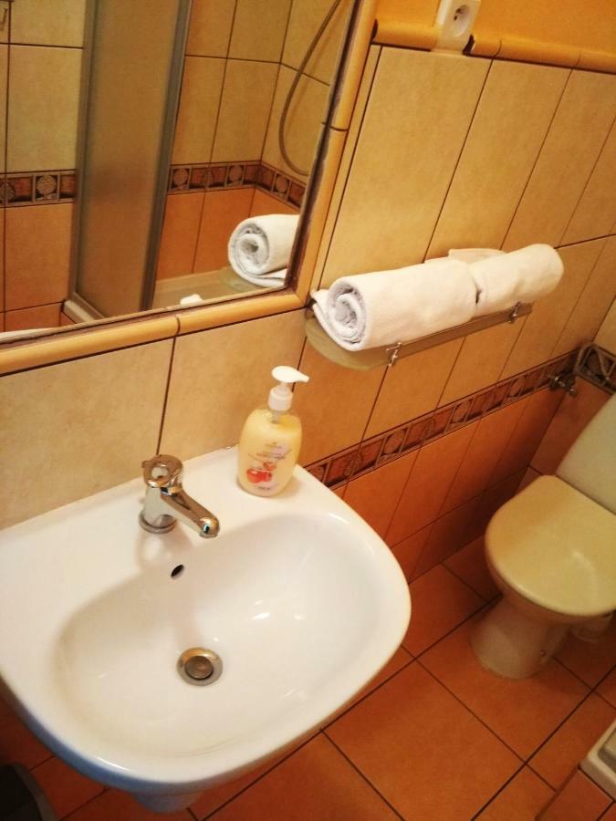 Sawik Dziekanowice Motel Lednogora Buitenkant foto